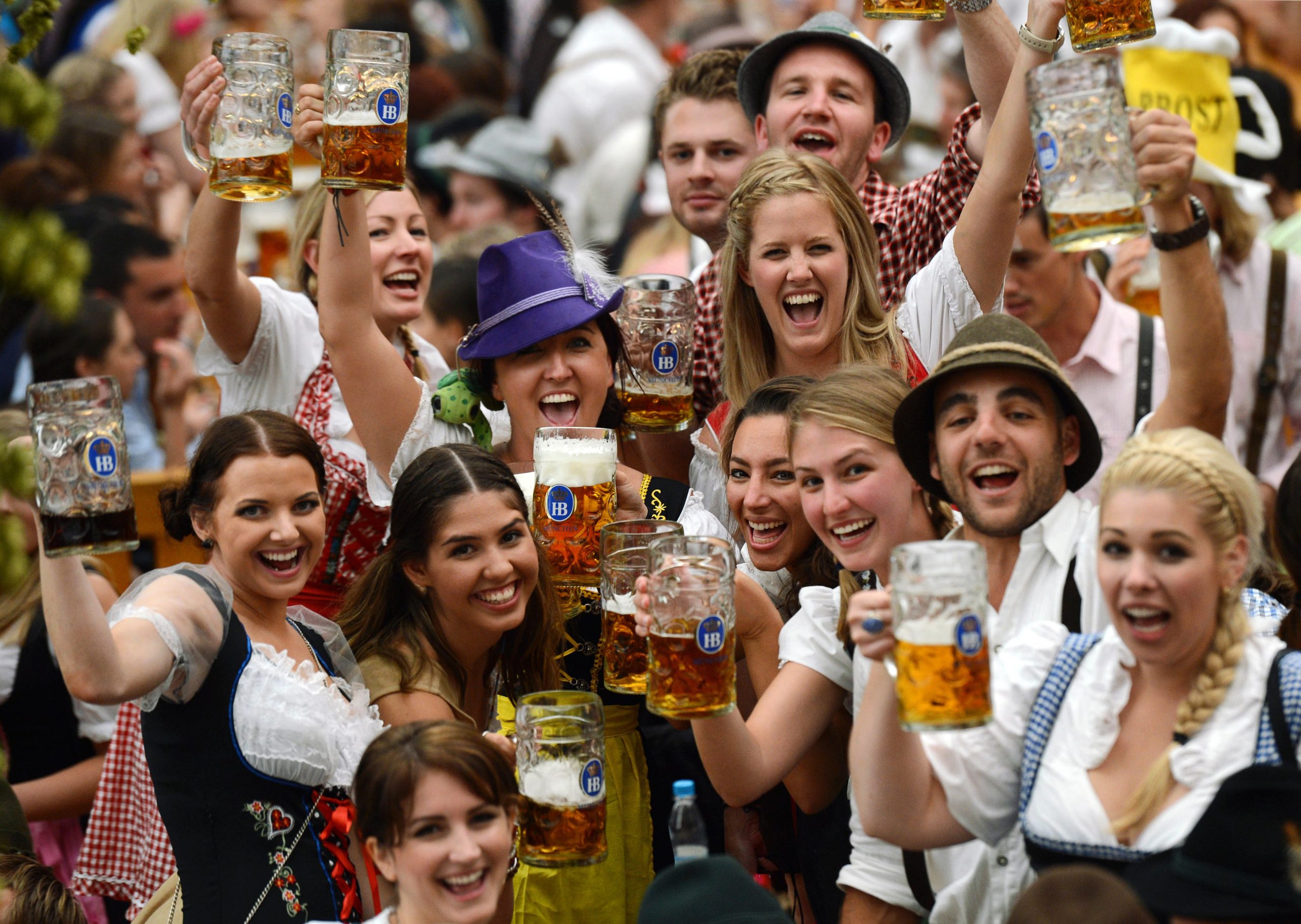 Bia Đức và Lễ Hội Bia Oktoberfest